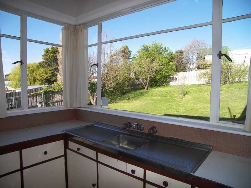 9 Fifth Avenue, West Moonah TAS 7009