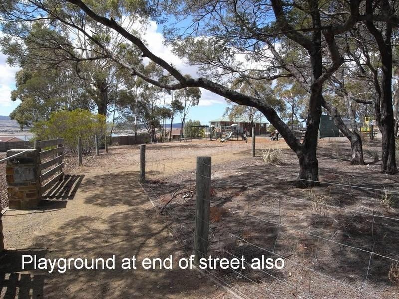 7 Vancouver Street, Midway Point TAS 7171