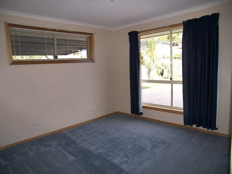 2/12 Thornbill Street, Kingston TAS 7050