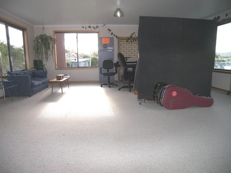 30 Lake Vue Parade, Midway Point TAS 7171