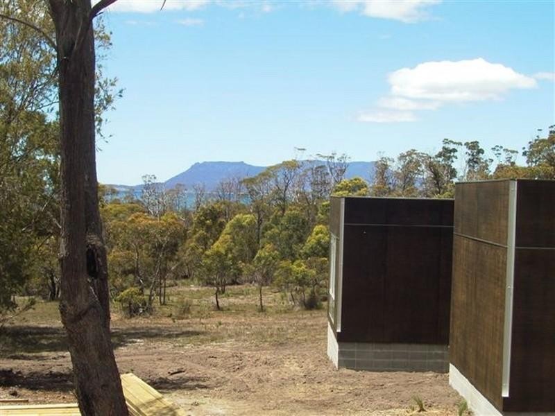 2/39 Happy Valley Road, Hobart TAS 7000