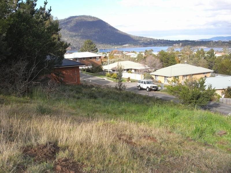 14 Sandstone Place, Old Beach TAS 7017