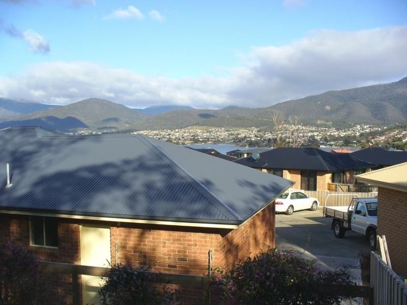 4/34 Henty Close, Old Beach TAS 7017