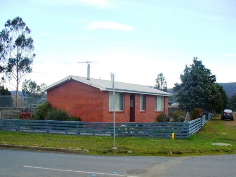 2 Franklin Street, Triabunna TAS 7190