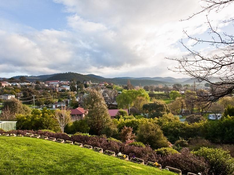 4 Lady Franklin Court, New Norfolk TAS 7140