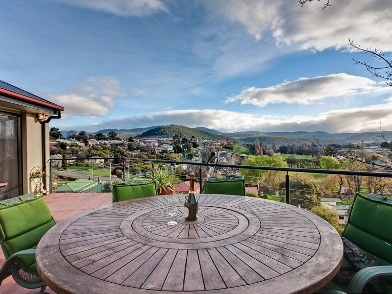 4 Lady Franklin Court, New Norfolk TAS 7140