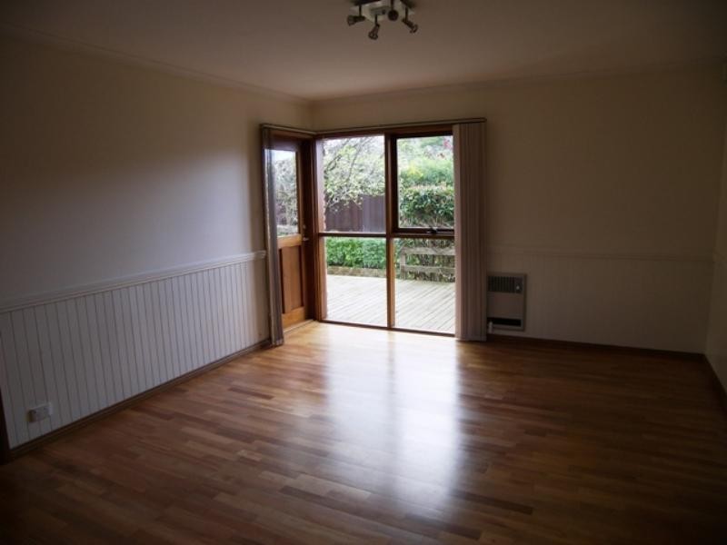 2a Robin Court, Lindisfarne TAS 7015