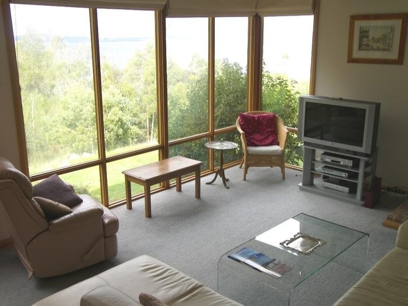 77 Coolamon Road, Taroona TAS 7053