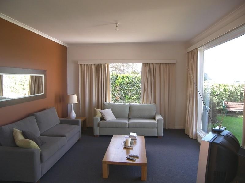 7 Osborne Esplanade, Kingston Beach TAS 7050