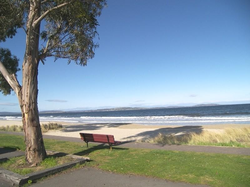 7 Osborne Esplanade, Kingston Beach TAS 7050