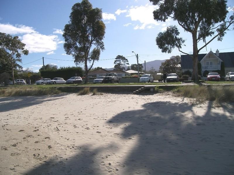 7 Osborne Esplanade, Kingston Beach TAS 7050
