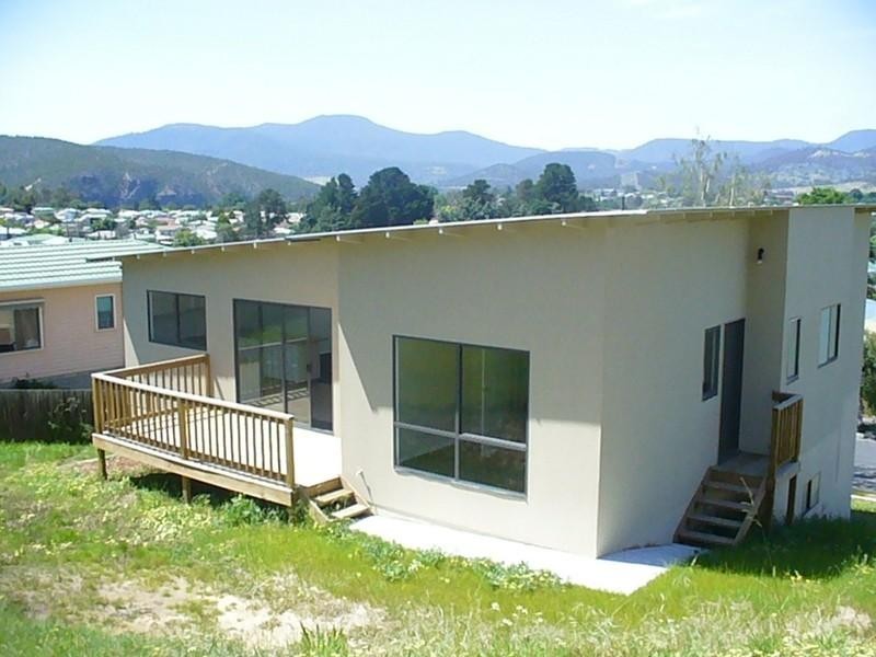 60 Southview Crescent, New Norfolk TAS 7140