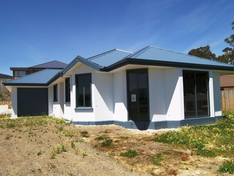 3 Plum Tree Close, Huonville TAS 7109