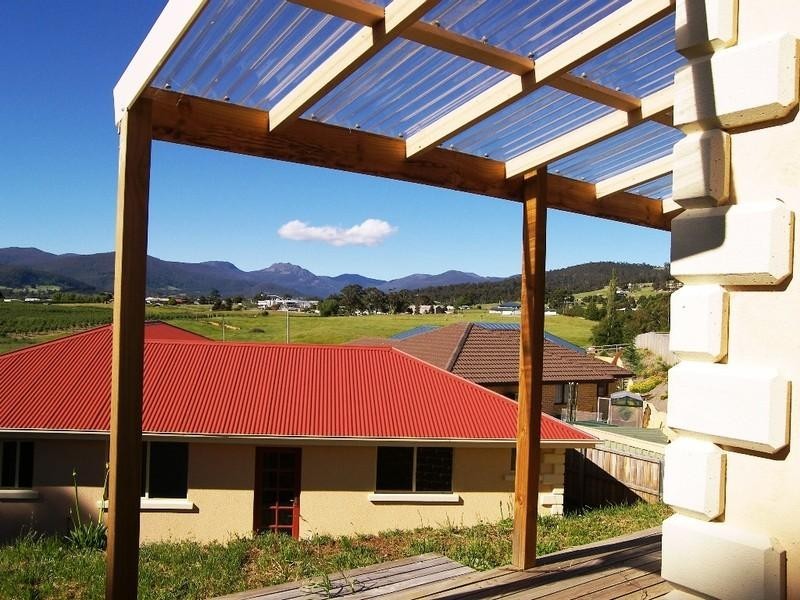 7 Plum Tree Close, Huonville TAS 7109