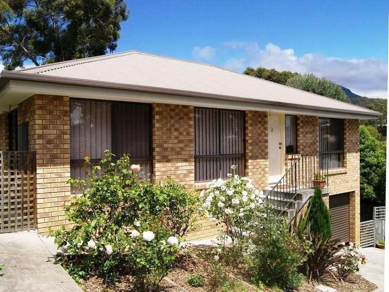 2/29 Cuthbertson Place, Lenah Valley TAS 7008