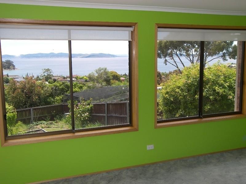 9 Clearwater Court, Blackmans Bay TAS 7052