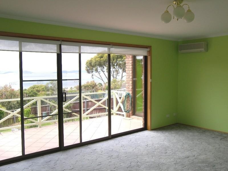9 Clearwater Court, Blackmans Bay TAS 7052