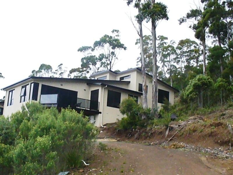 2/18 Woodcutters Road, Tolmans Hill TAS 7007