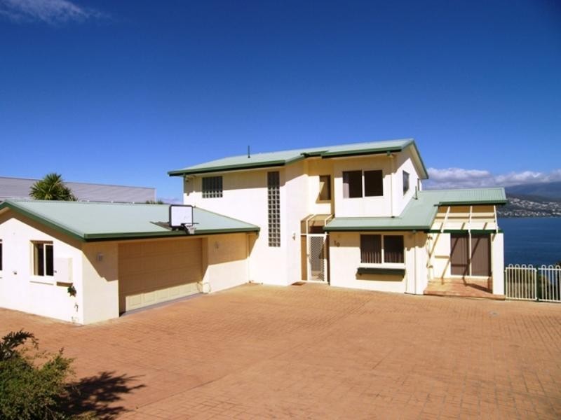 10 Vaughan Court, Tranmere TAS 7018