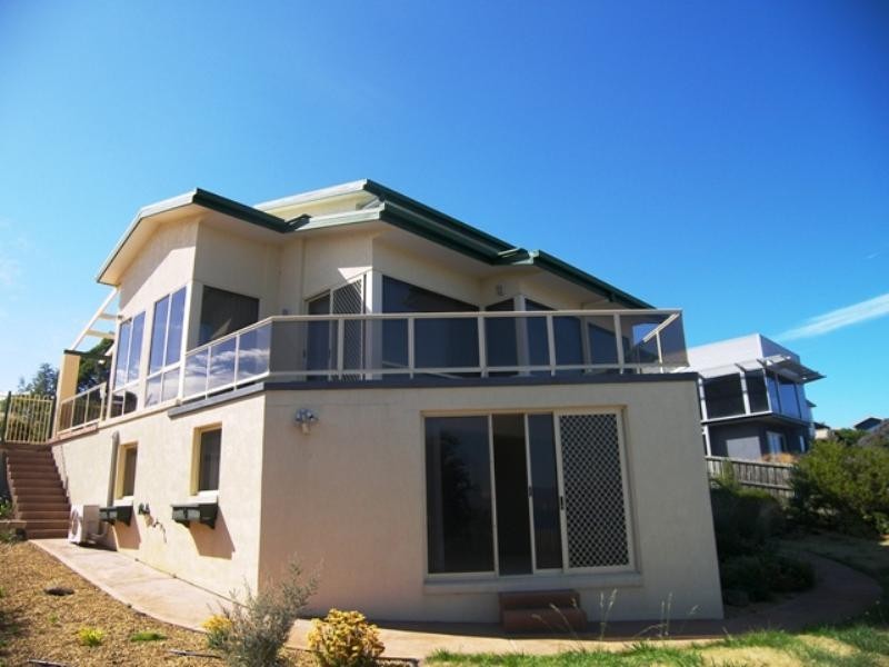 10 Vaughan Court, Tranmere TAS 7018