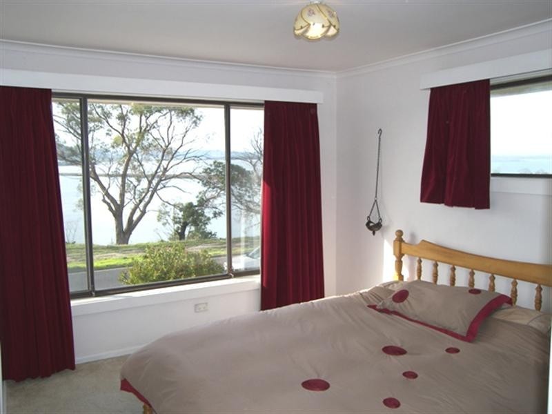 30 Lake Vue Parade, Midway Point TAS 7171