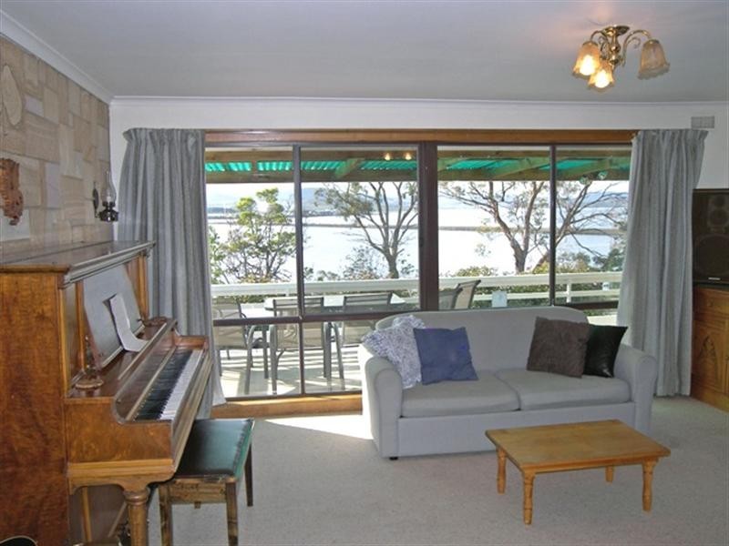 30 Lake Vue Parade, Midway Point TAS 7171