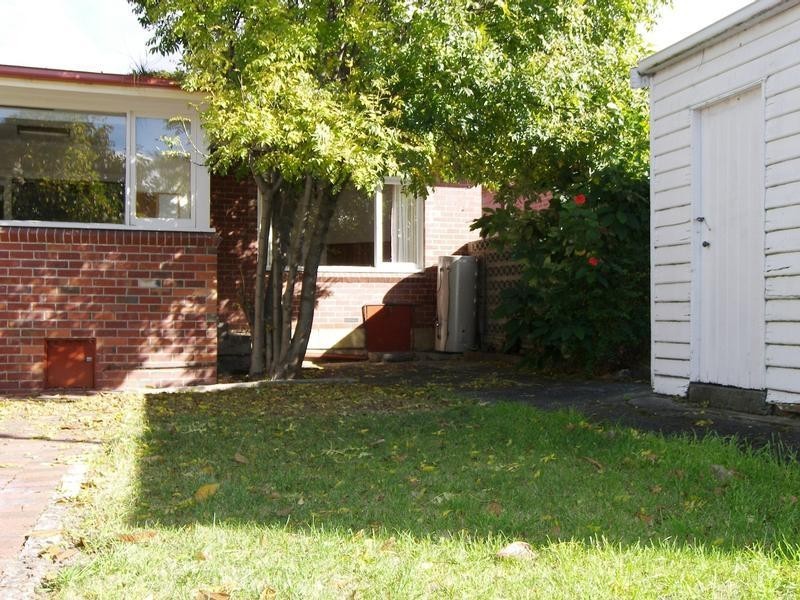 2 Crisp Street, Sandy Bay TAS 7005