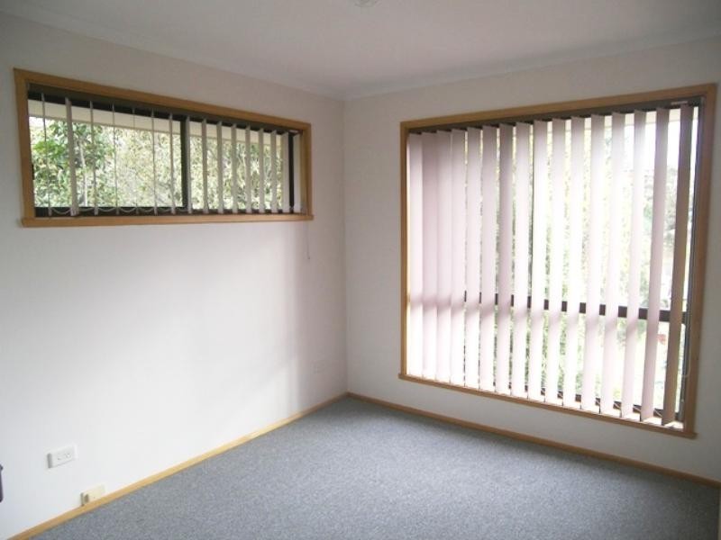 2/29 Cuthbertson Place, Lenah Valley TAS 7008