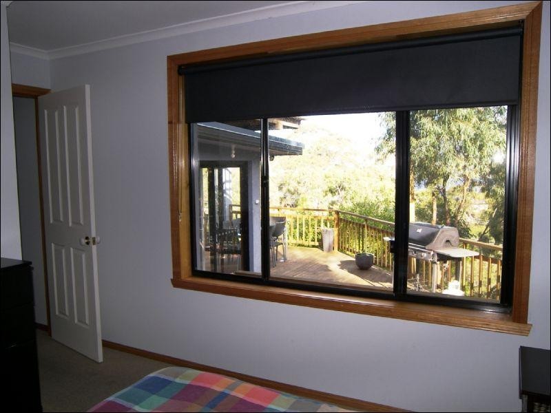55 Begonia Street, Lindisfarne TAS 7015