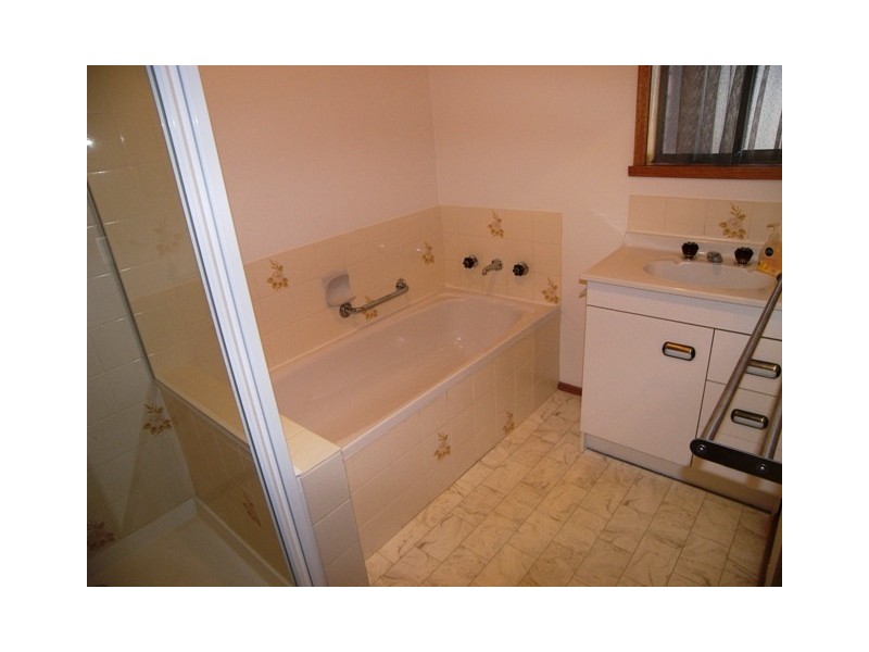 1/1 Carmont Court, Howrah TAS 7018