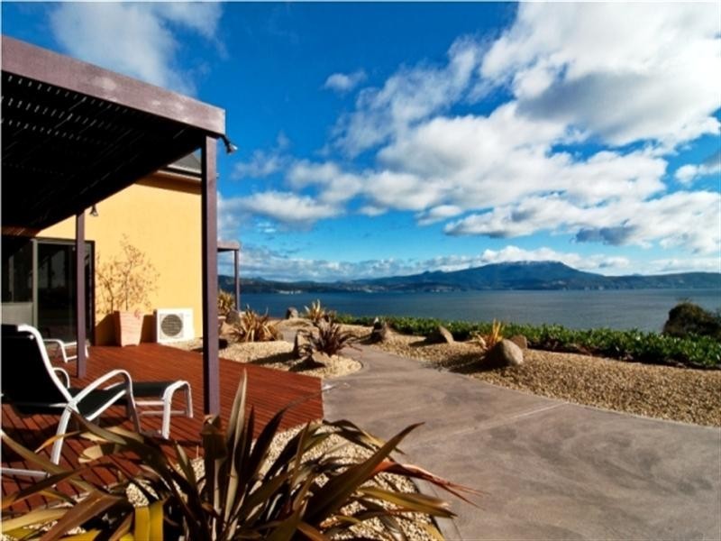 65 Fort Direction Road, South Arm TAS 7022