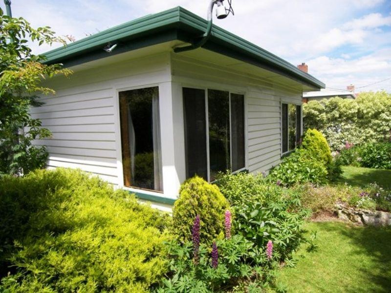 11 Derwent Terrace, New Norfolk TAS 7140