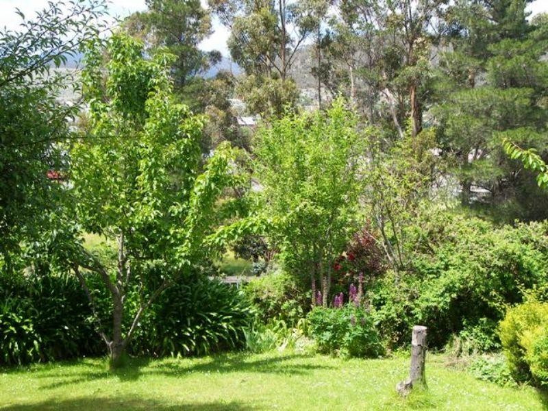 11 Derwent Terrace, New Norfolk TAS 7140
