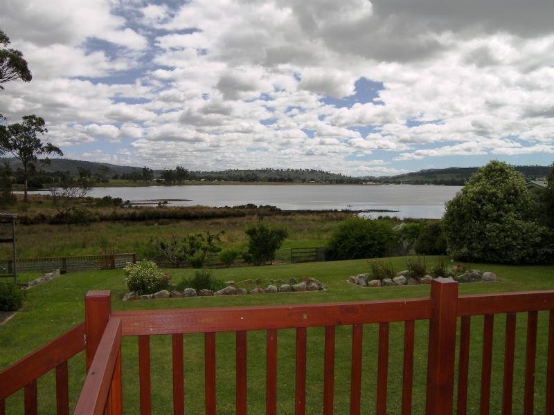 5 Barton Avenue, Triabunna TAS 7190