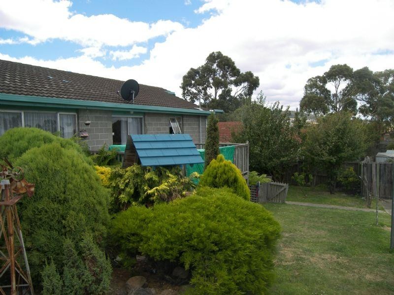 11 Fontain Circle, Rokeby TAS 7019