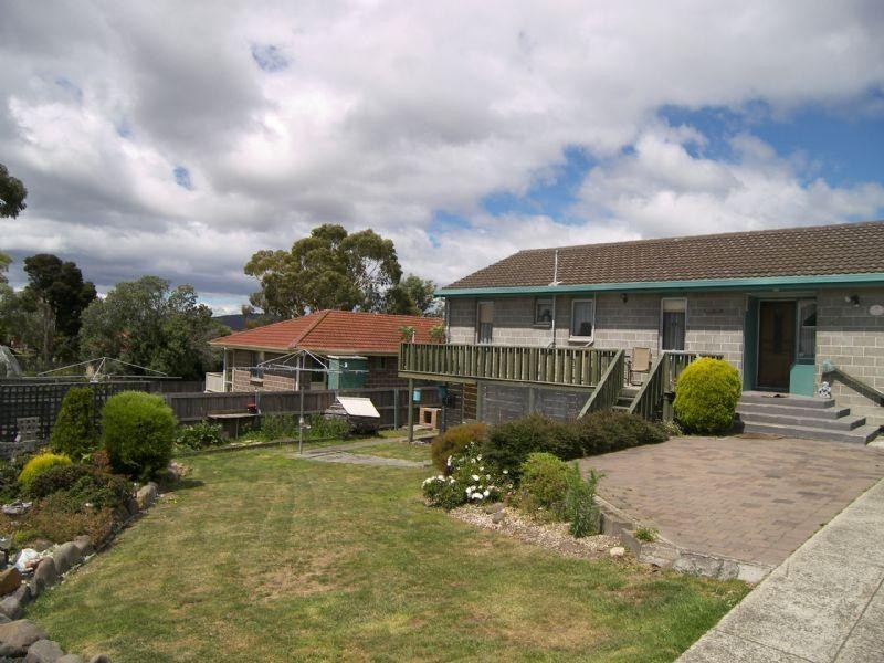 11 Fontain Circle, Rokeby TAS 7019