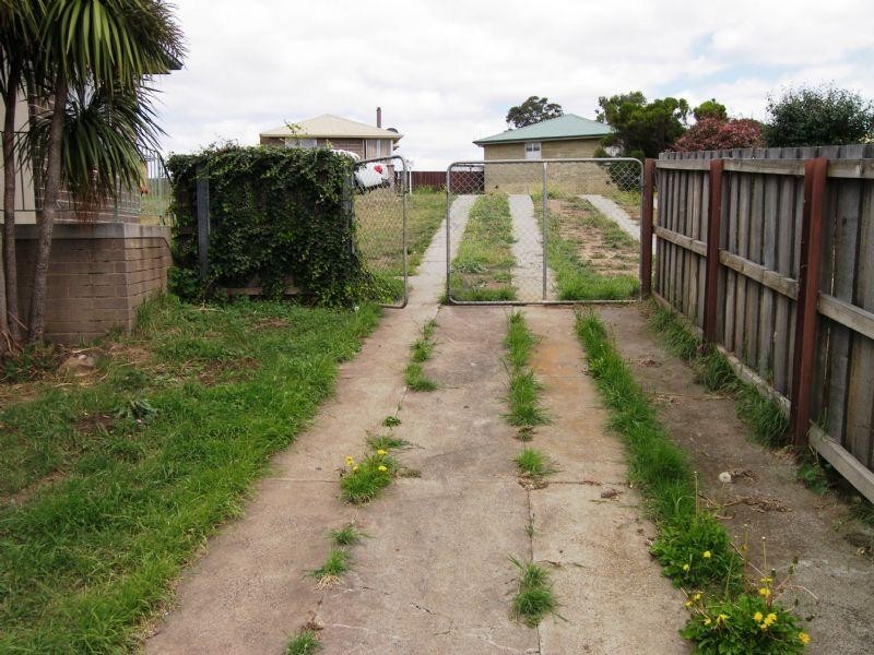 16 Holloway Drive, Herdsmans Cove TAS 7030