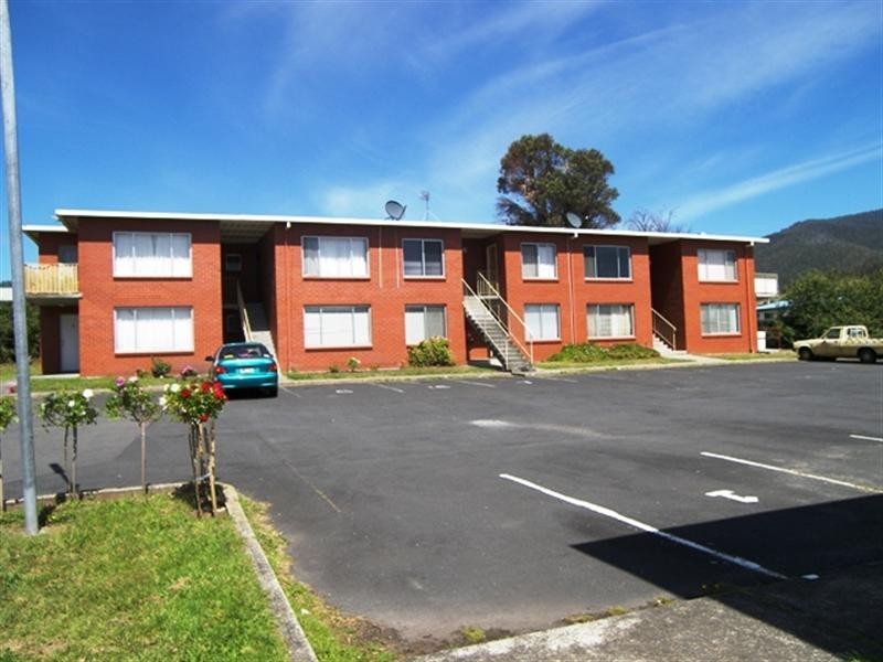 7/4 Myella Drive, Berriedale TAS 7011