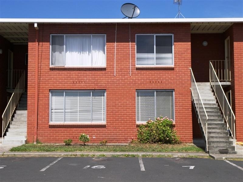 7/4 Myella Drive, Berriedale TAS 7011