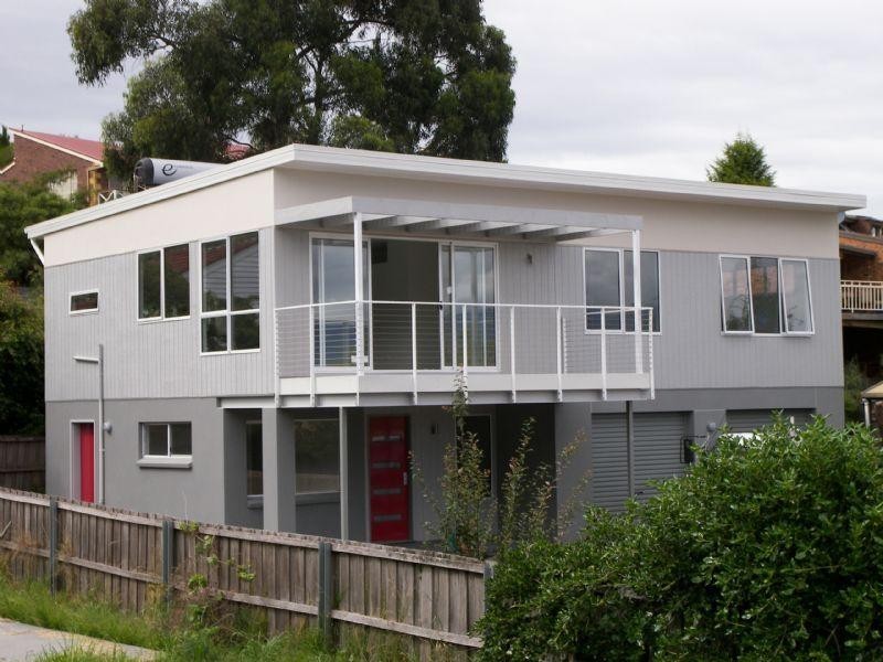 27A Beach Road, Lindisfarne TAS 7015