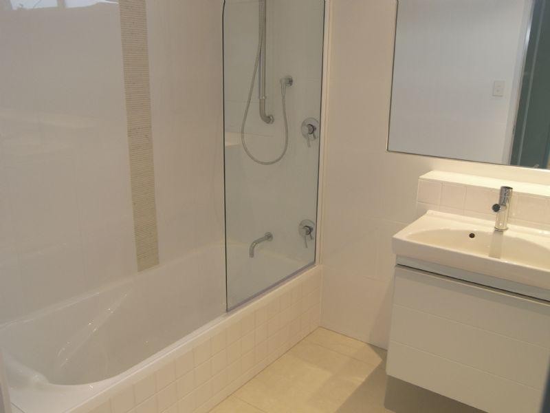 27A Beach Road, Lindisfarne TAS 7015