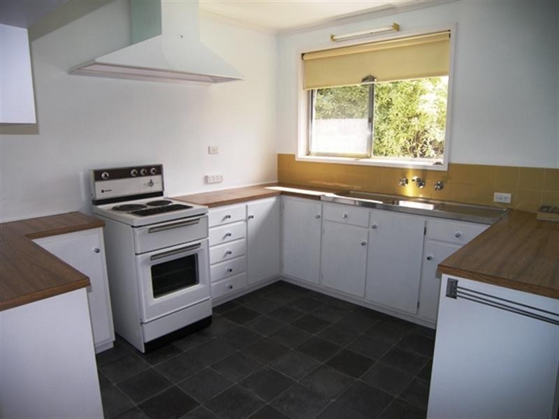 100 Norma Street, Howrah TAS 7018