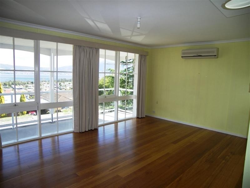 100 Norma Street, Howrah TAS 7018