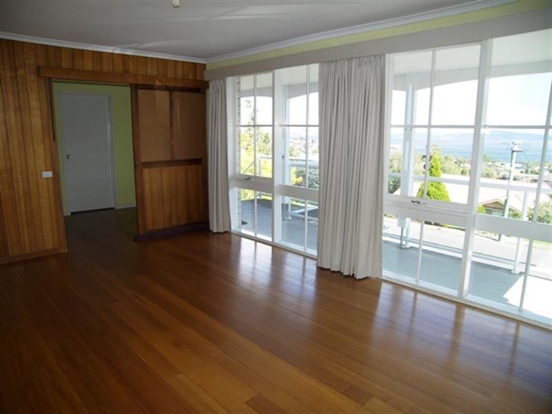 100 Norma Street, Howrah TAS 7018