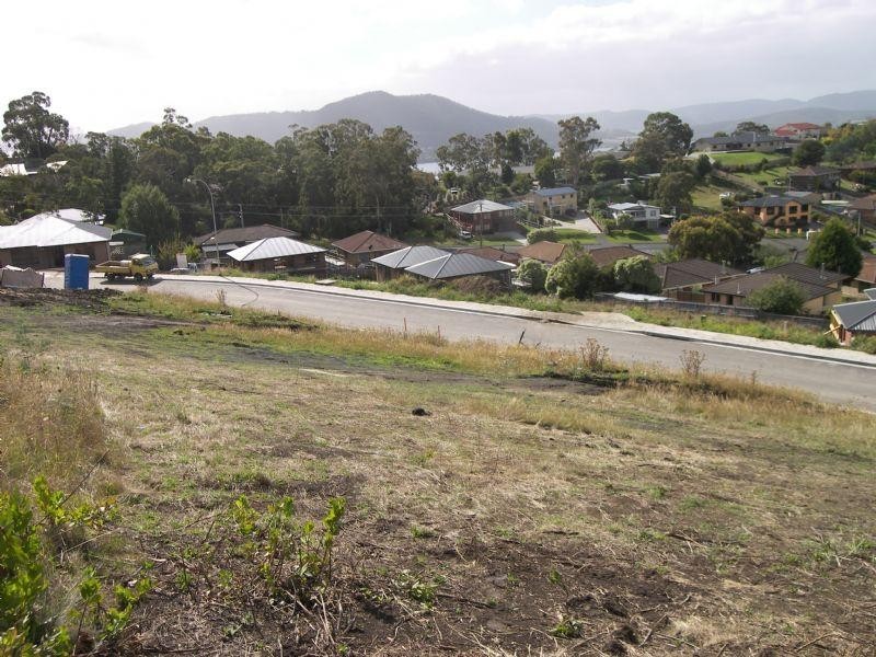 7 Redlands Drive, Rosetta TAS 7010