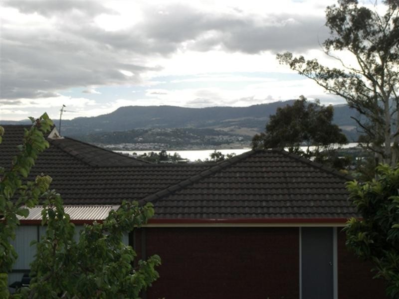 13/3 Russell Road, Claremont TAS 7011