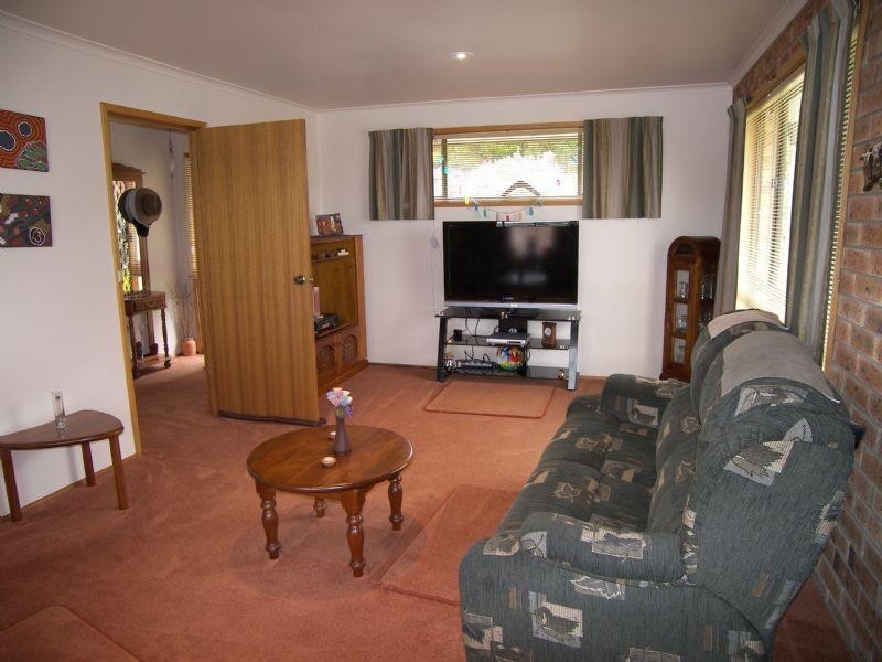 78 Henley Street, Lindisfarne TAS 7015