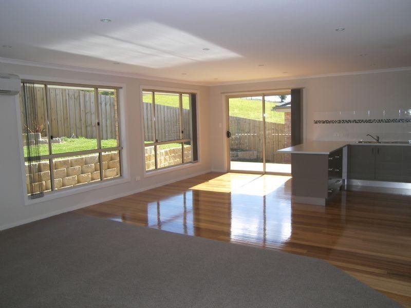 1/10-12 Glenfern Street, Howrah TAS 7018