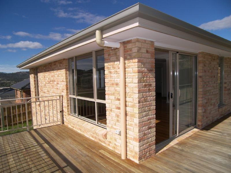 2/10-12 Glenfern Street, Howrah TAS 7018