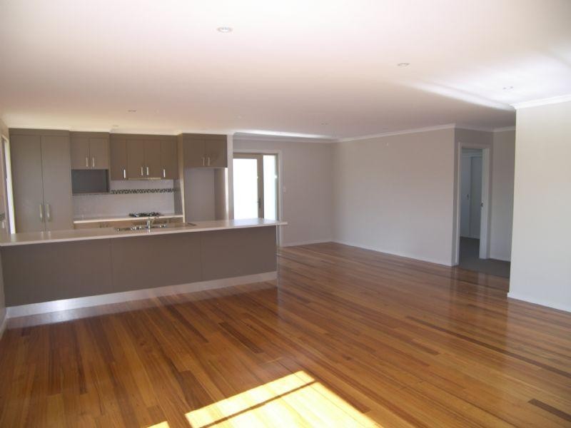 2/10-12 Glenfern Street, Howrah TAS 7018